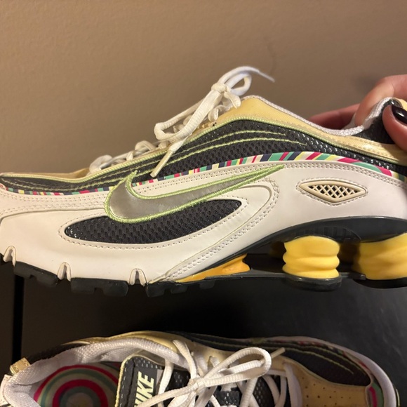 Women’s size 9.5 Nike Shock! Vibrant colors and super comfortable. - Picture 1 of 6